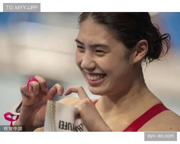 张雨霏赛场上拼命刷纪录，私底下竟然是连夜煮泡面的小可爱？
